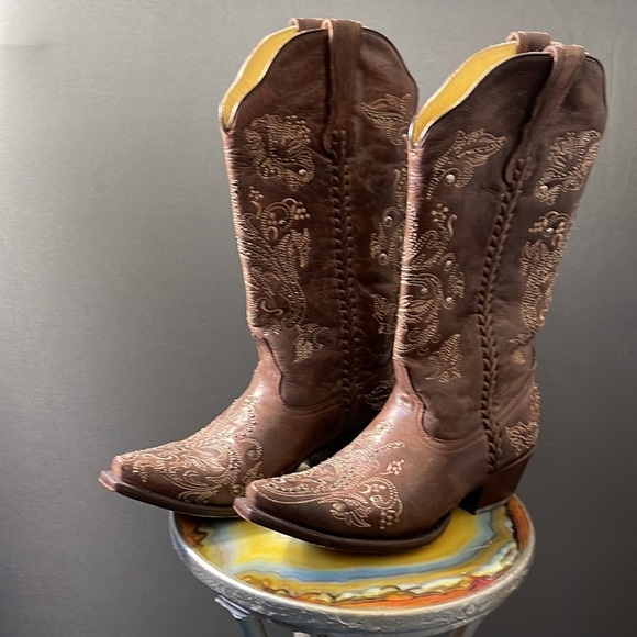 CORRAL Women's Chocolate Snip Toe Cowboy Boots G1129. - Picture 4 of 6